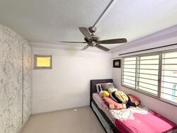 Blk 327 Bukit Batok Street 33 (Bukit Batok), HDB 4 Rooms #566563311